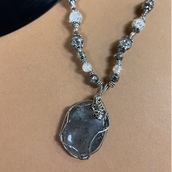 Boutique Smoky Quartz Beaded Handmade Retro Sparkle Silver Necklace - Picture 3 of 6